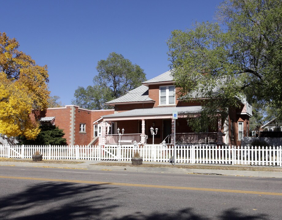 1604-1610 W Colorado Ave in Colorado Springs, CO - Building Photo