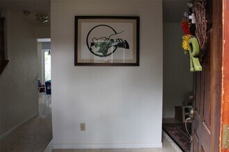 7063 River Garden Dr in Houston, TX - Foto de edificio - Building Photo