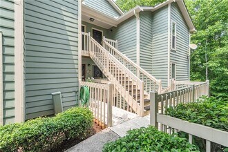 3007 Canyon Point Cir in Roswell, GA - Building Photo - Building Photo