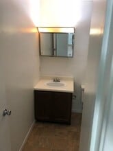 Franklin Township Three Bedroom Ranch in Indianapolis, IN - Foto de edificio - Building Photo