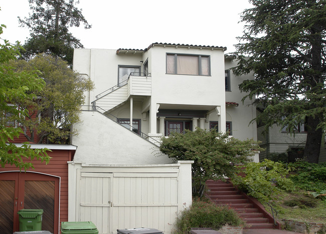 3938-3940 Elston Ave in Oakland, CA - Building Photo - Building Photo