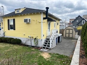 29R Cutler St in Winthrop, MA - Building Photo - Building Photo