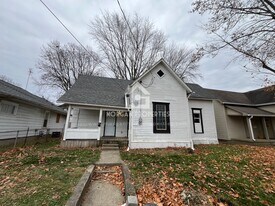 1320 Pearl St in Anderson, IN - Building Photo