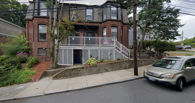 38 Newton St, Unit 1