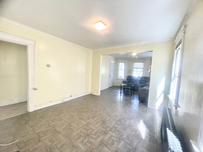 68 Englewood Ave in Waterbury, CT - Building Photo - Building Photo