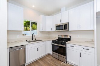 2361 Moss Ave in Los Angeles, CA - Building Photo - Building Photo