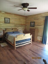 218 Pheasant Rd in Columbia Falls, MT - Foto de edificio - Building Photo