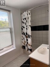 1529 Queen St E in Caledon, ON - Building Photo - Building Photo