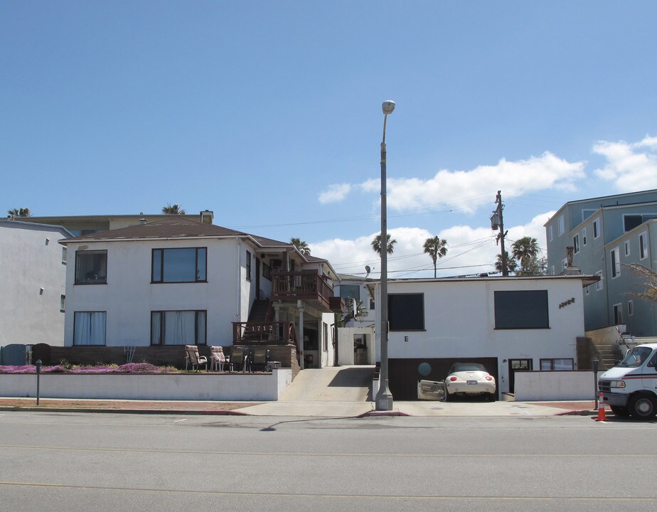 1712 Esplanade in Redondo Beach, CA - Foto de edificio