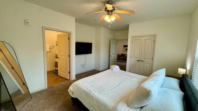 8242 Windsor Hill Blvd in North Charleston, SC - Building Photo - Building Photo