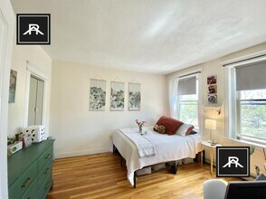 1647 Commonwealth Ave in Boston, MA - Building Photo - Building Photo