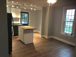 28 McCosh St in Hanover, PA - Foto de edificio - Building Photo