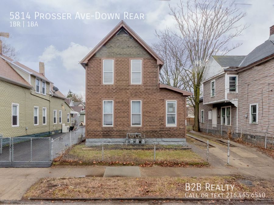 5814 Prosser Ave in Cleveland, OH - Building Photo