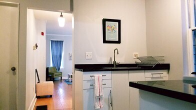 522 N 15th St, Unit 1 in Philadelphia, PA - Building Photo - Building Photo