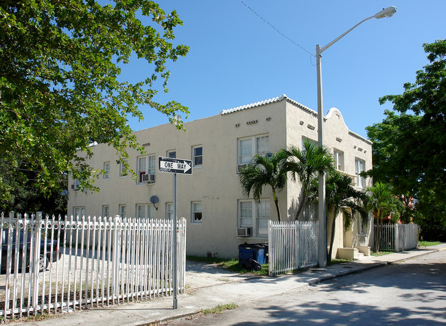 229 NE 32nd St in Miami, FL - Building Photo - Building Photo