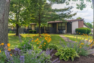 The Northrup Court Apartments in North Canton, OH - Building Photo - Building Photo