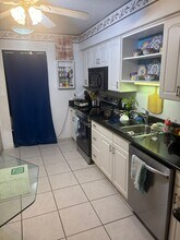 4112 66th St Cir W in Bradenton, FL - Foto de edificio - Building Photo