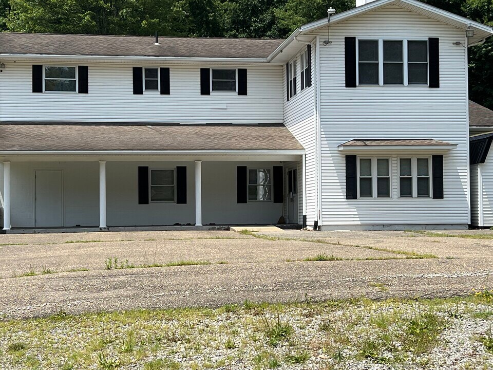 43152 OH-39, Unit A in Wellsville, OH - Building Photo