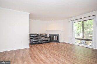 18604 Pier Point Pl in Gaithersburg, MD - Building Photo - Building Photo