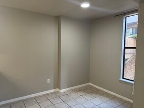 30 Shrewsbury Green Dr in Shrewsbury, MA - Building Photo - Building Photo