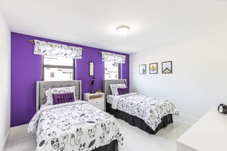 Southern Villas Townhomes in Princeton, FL - Building Photo - Interior Photo