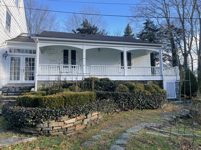 856 Boston Post Rd, Unit Apt 1