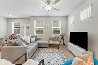 1519 Beach Oak Dr in Houston, TX - Building Photo - Building Photo