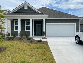 6976 Sasparilla Dr in Leland, NC - Building Photo - Building Photo