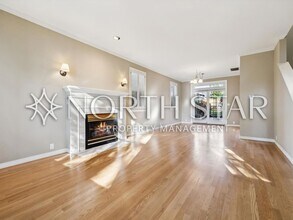 135 Wilbur St in Lake Oswego, OR - Building Photo - Building Photo