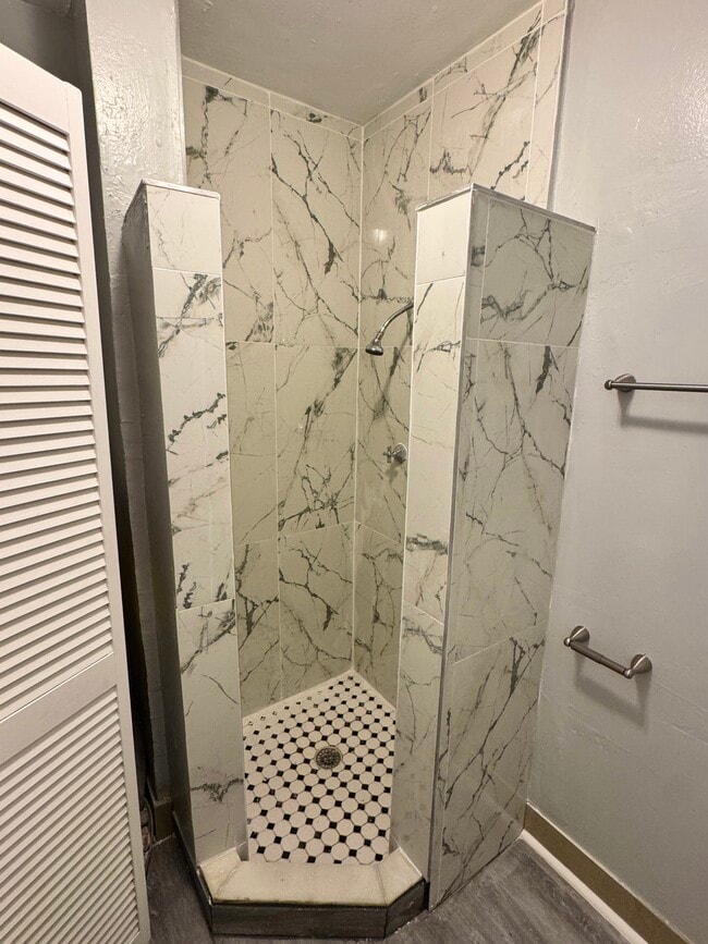 1100 N Federal Hwy, Unit 2 in Hollywood, FL - Foto de edificio - Building Photo