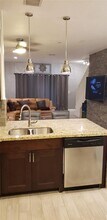 3918 Cherry Ln in Weston, FL - Building Photo - Building Photo