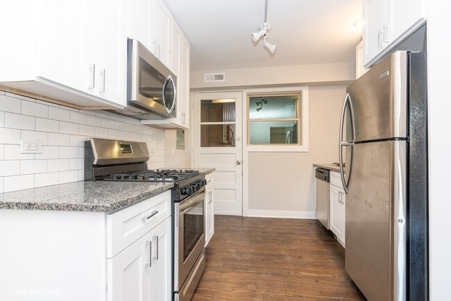 6523 N Seeley Ave in Chicago, IL - Building Photo - Building Photo