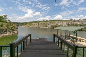 830 Los Esondios Rd in Marble Falls, TX - Building Photo - Building Photo