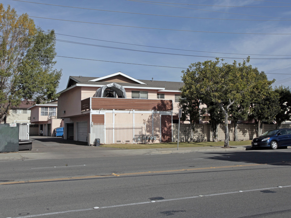 8661-8665 Trask Ave in Garden Grove, CA - Building Photo