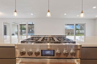 1177 Fay Cir in Sacramento, CA - Foto de edificio - Building Photo