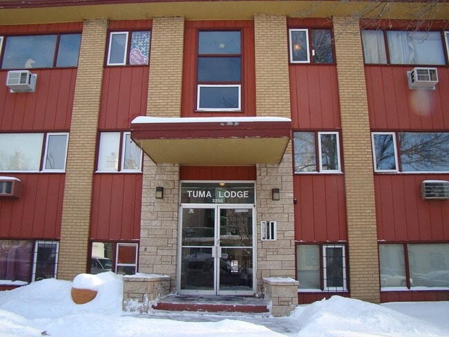 property at 44 Allanbrooke Dr