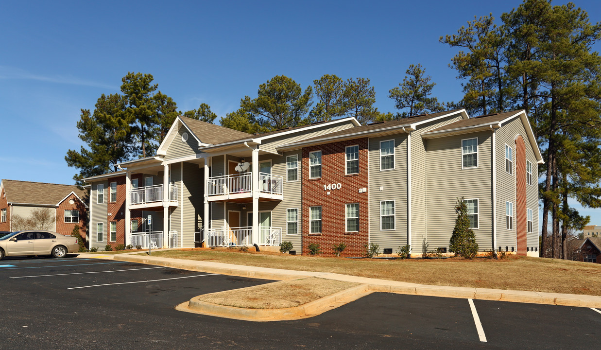 Harbison Gardens in Columbia, SC - Foto de edificio