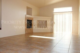 5842 N Buckwood Mote St in North Las Vegas, NV - Building Photo - Building Photo