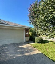 1510 Piedmont Dr in Mansfield, TX - Building Photo