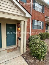 1621 High School Dr in Brentwood, MO - Building Photo - Building Photo