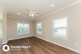 217 Santurce Ave in North Port, FL - Building Photo - Building Photo