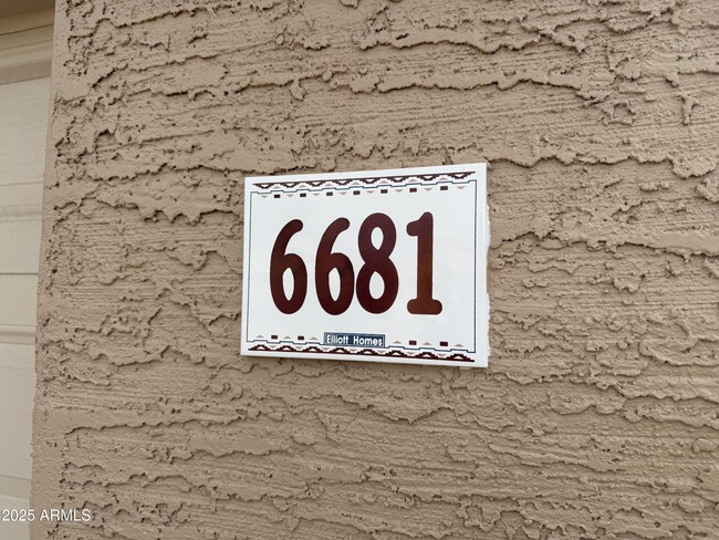 6681 W Megan St in Chandler, AZ - Building Photo - Building Photo