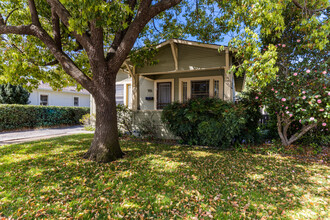 915 Beaver St in Santa Rosa, CA - Building Photo - Building Photo