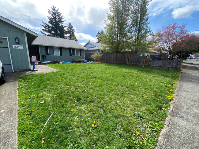 15813 NE 1st St in Vancouver, WA - Building Photo - Building Photo