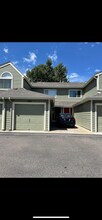 7476 E Arkansas Ave, Unit 302 in Denver, CO - Building Photo - Building Photo