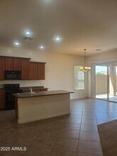 18188 W Paradise Ln in Surprise, AZ - Building Photo - Building Photo