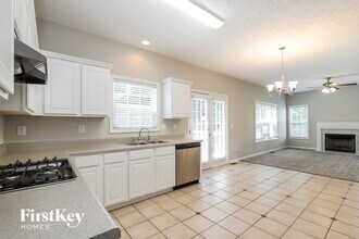 5540 Stephens Mill Dr in Buford, GA - Building Photo - Building Photo