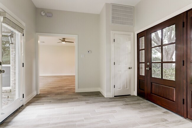 1106 Ivy Wall Dr in Houston, TX - Building Photo - Building Photo