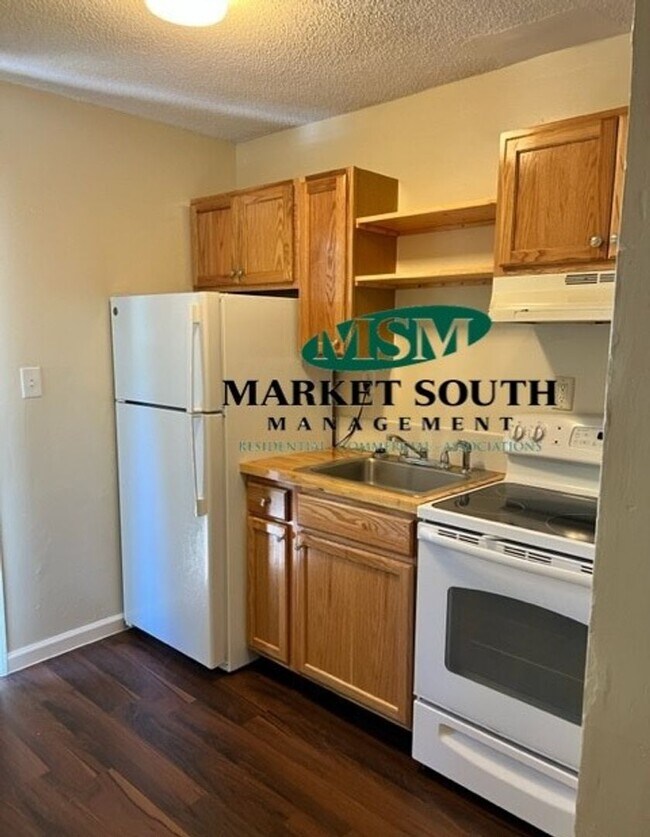 property at 1200 E Bolton St