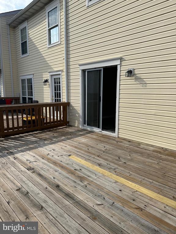 property at 6850 Signature Cir